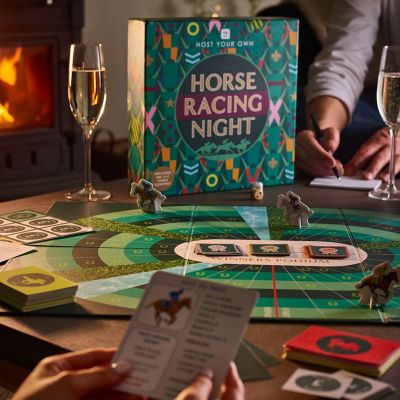 Talking Tables Host Your Own Horse Racing Night Board Game image(2)
