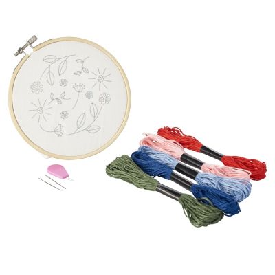 Lakeland Winter Florals Beginner’s Embroidery Kit image(1)
