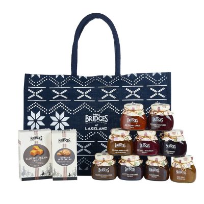 Mrs Bridges Navy Fair Isle Hamper image(1)
