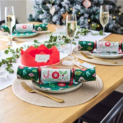 Lakeland Who Am I Christmas Crackers with Reusable Felt Hats image(7)