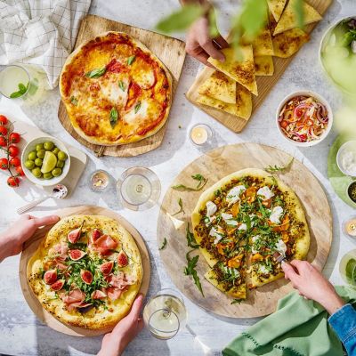 Ooni Koda 12 Gas Powered Pizza Oven and Pizza Peel Bundle image(5)