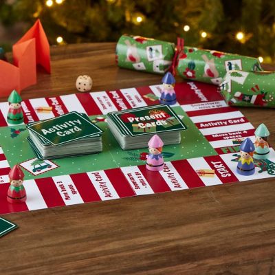 6 Lakeland Race to the Sleigh Board Game Crackers image(2)