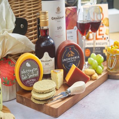 Hay Hampers Merriest Christmas image(3)