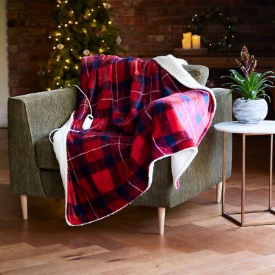 StaySnug Red Tartan Heated Throw image(2)