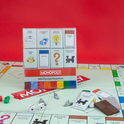 Monopoly Neapolitan Milk Chocolates – 12‑Piece Gift Pack image(3)