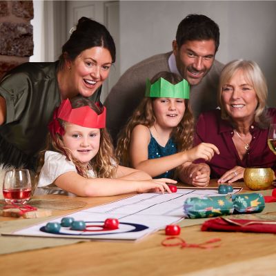 6 Lakeland Nutcracker Curling Game Crackers image(4)