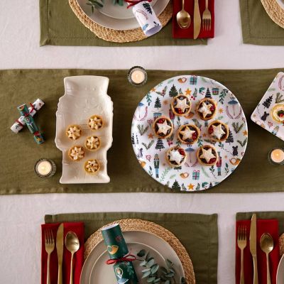 6 Lakeland Nutcracker Mini Crackers image(2)