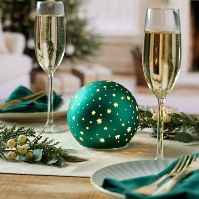 Lakeland Orb Light-Up Decoration image(2)