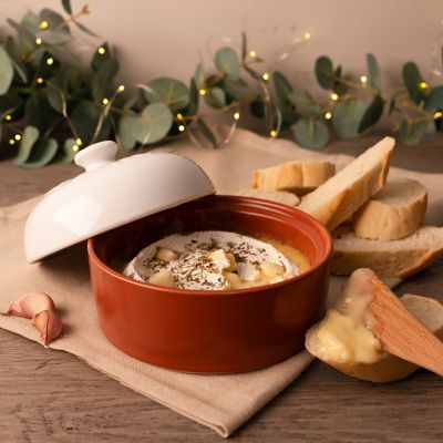 Lakeland Cheese Baker with Herbs and Spreader image(2)