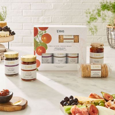 RHS Luxury Cheeseboard Gift Box image(2)