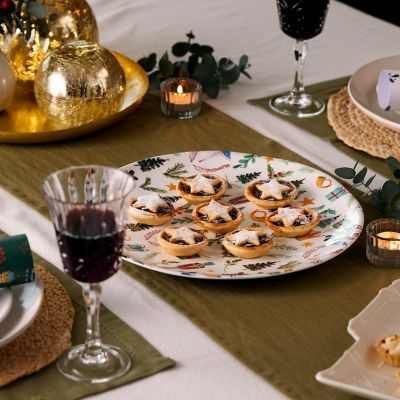 Lakeland Melamine Round Nutcracker Platter image(2)