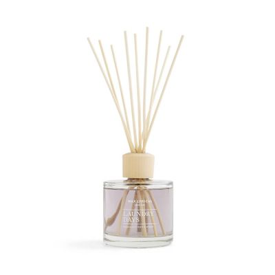Wax Lyrical England Laundry Days Reed Diffuser - 200ml image(3)